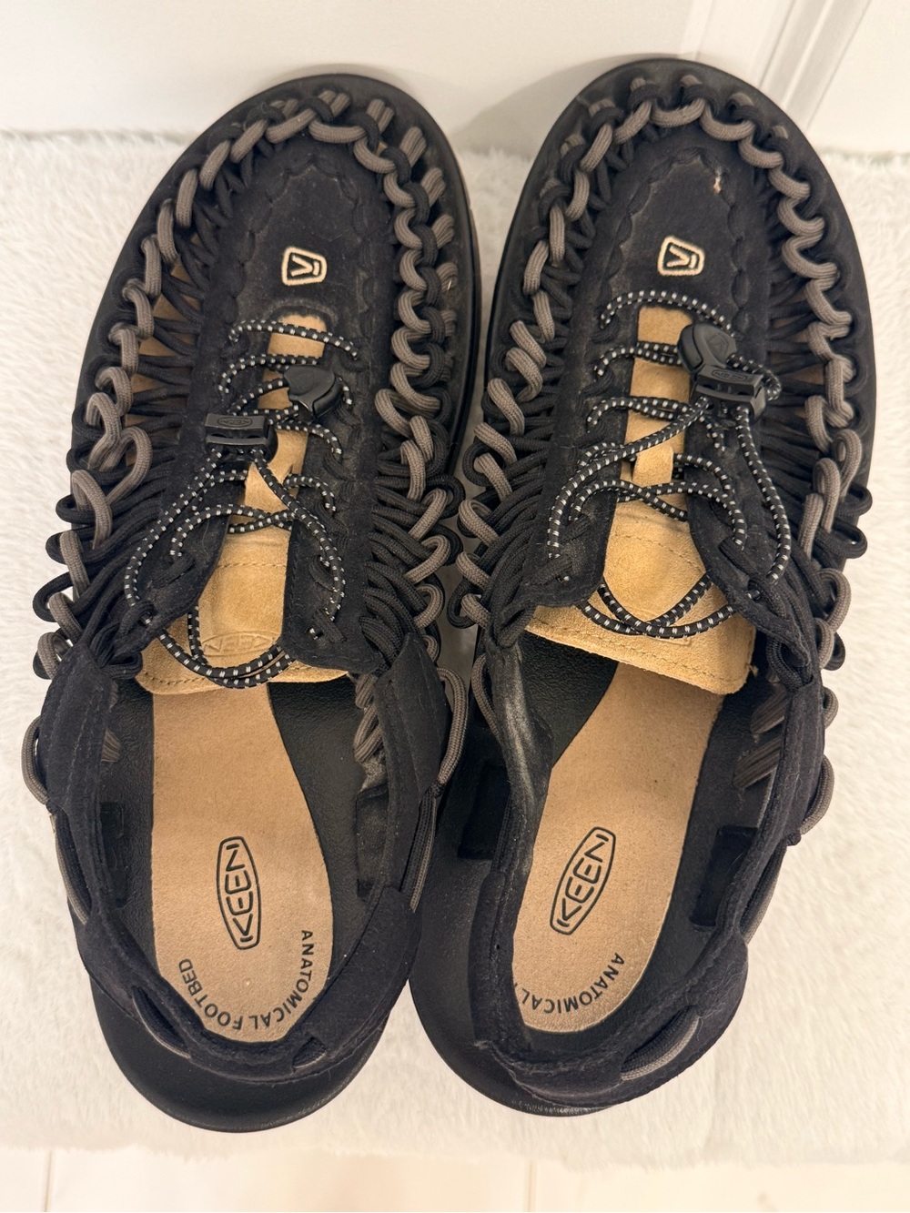 KEEN UNEEK Men’s 10 Black Woven Cord Sport Sandals 1025178 Outdoor Hiking